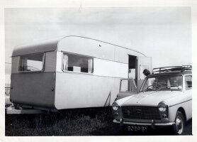 1962_Young_Prestons-3