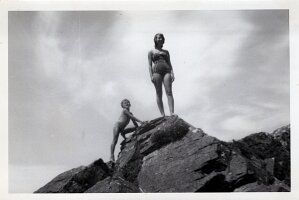 1962_Young_Prestons-5