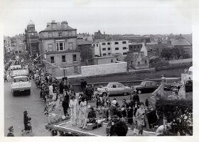 1962_Young_Prestons-90